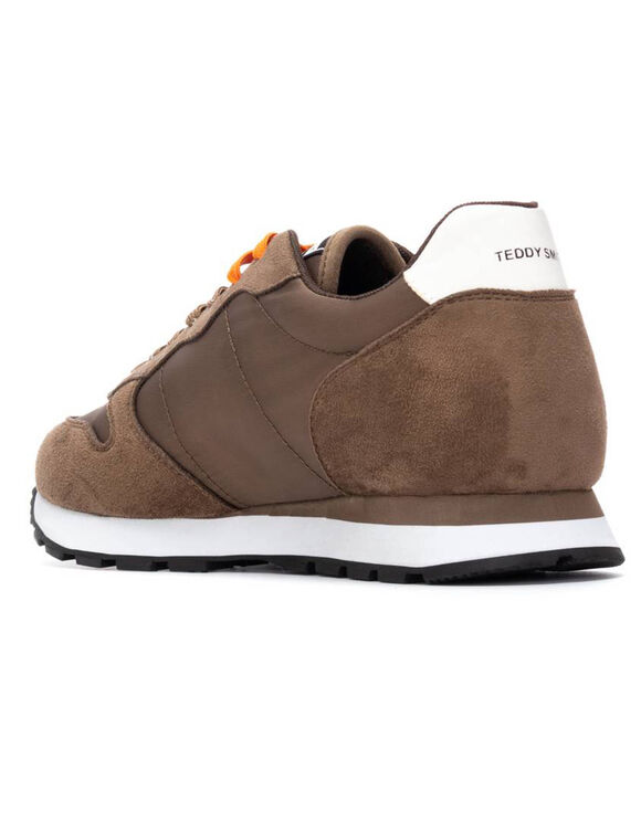 Sneakers met veters (bruin) Sneakers met veters (bruin)